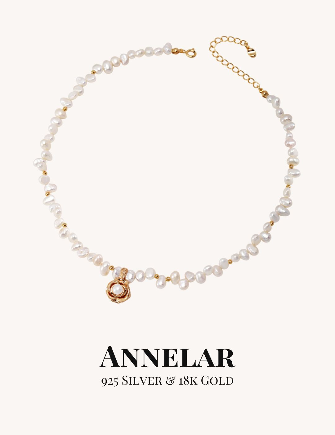 Collar de camelia con perlas naturales