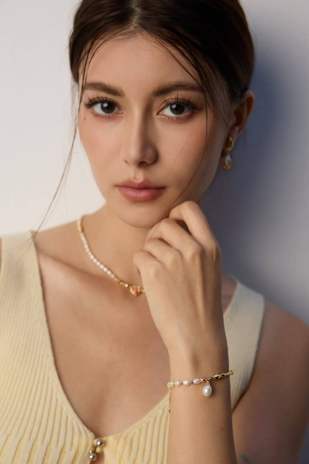 Close-up of the clasp and extender, showing the adjustable feature for the 24cm pearl necklace.