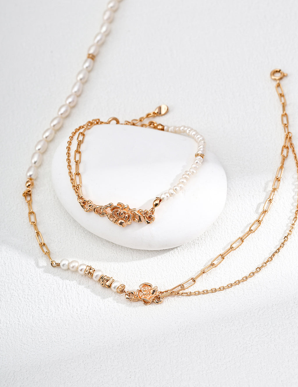 Vintage Rose Natural Pearl Set (Necklace & Bracelet)
