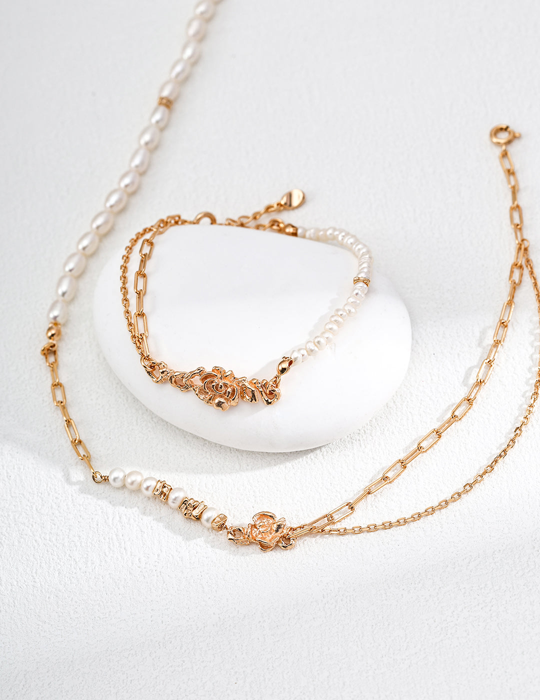Vintage Rose Natural Pearl Set (Necklace & Bracelet)