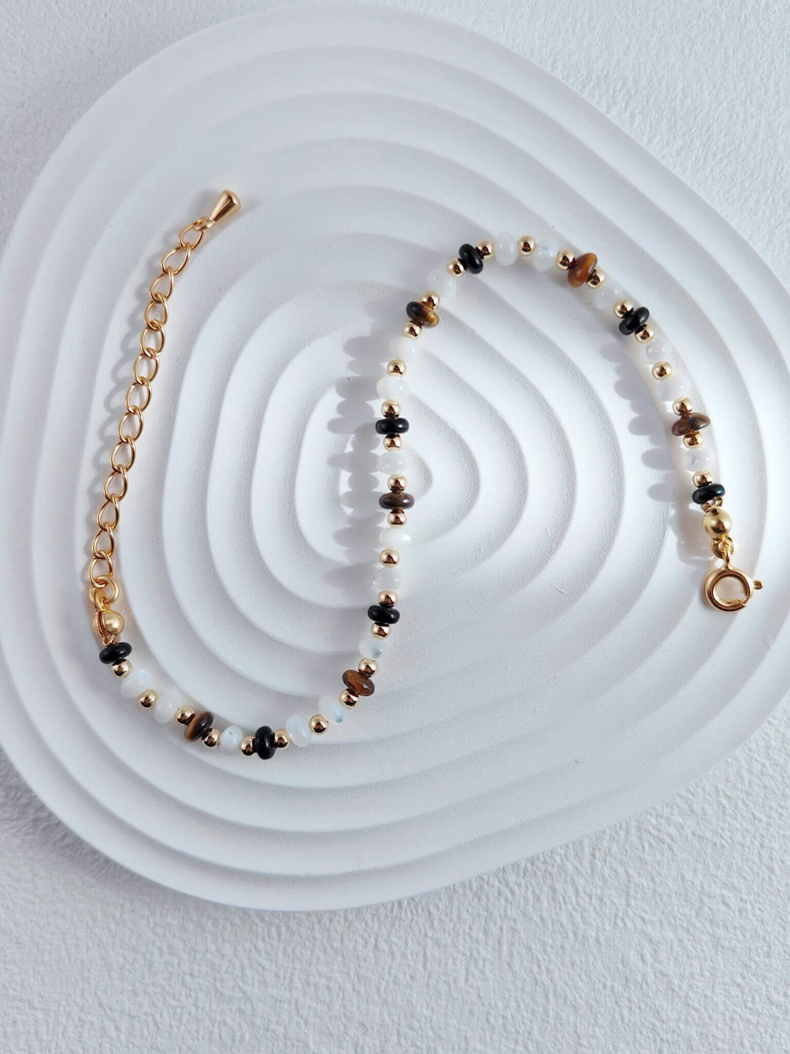 Vintage Gold Tiger’s Eye with Shell Necklace and Bracelet in 925 Sterling Silver