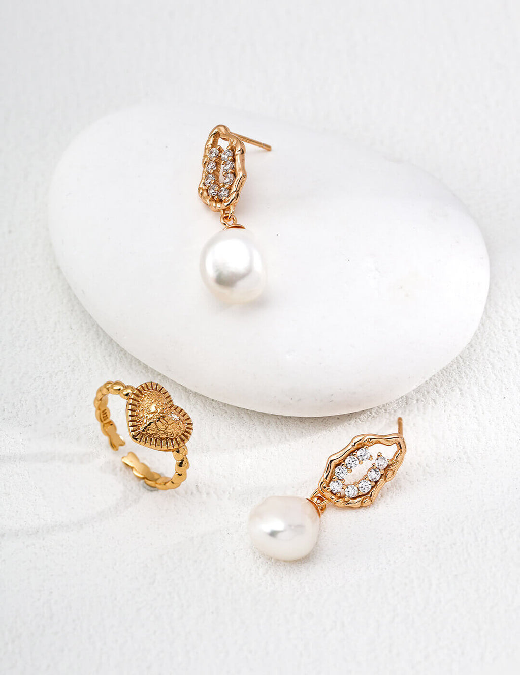 Macro detail of irregular 1.2x0.8mm natural pearls