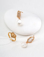 Macro detail of irregular 1.2x0.8mm natural pearls