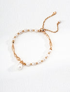 The natural pearl necklace with a warm vintage gold plated S925 silver chain.