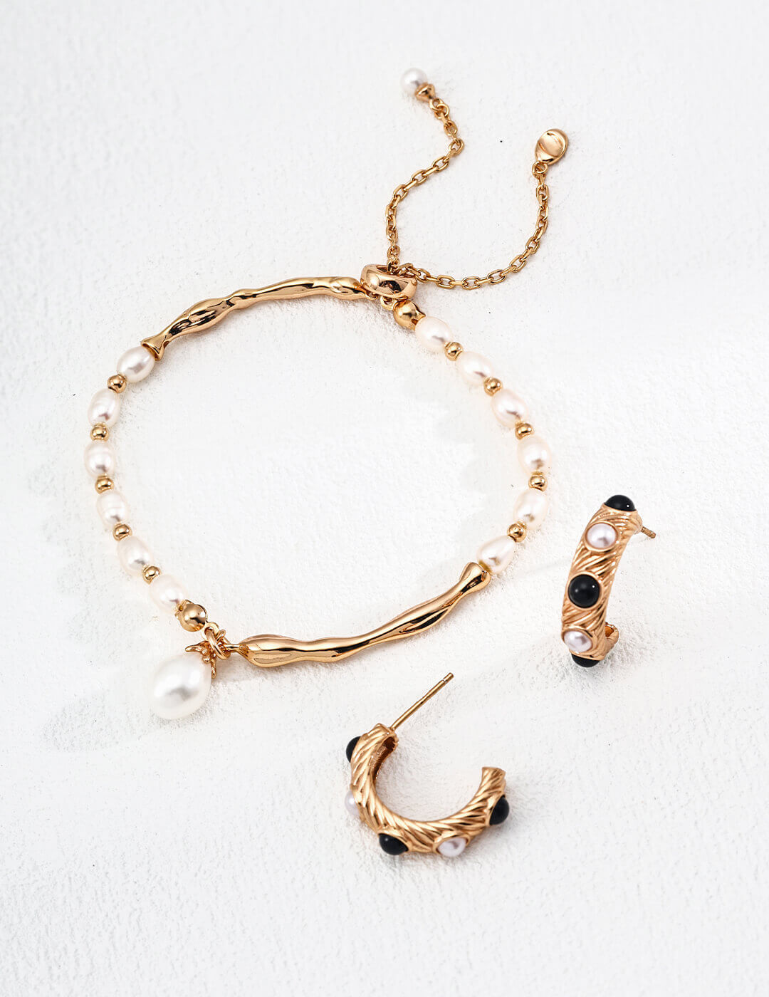 Natural Pearl and S925 Sterling Silver Necklace presented in a luxury gift box.