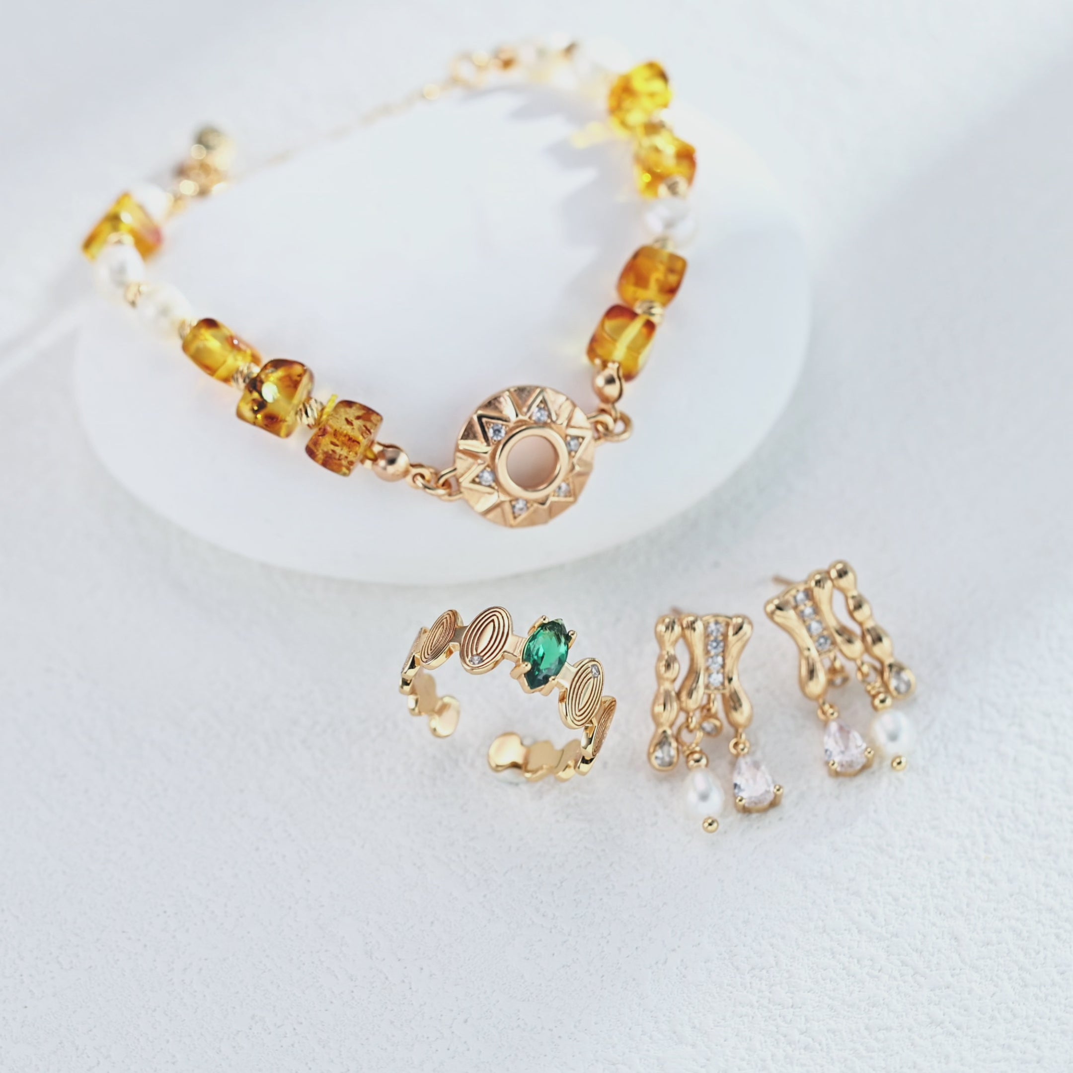 Natural Pearl Amber Zircon Bracelet