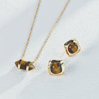 Natural environment for rock-inspired earrings