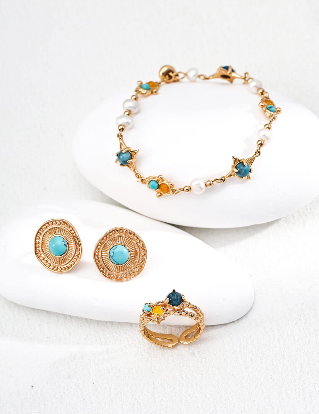 Size comparison showing the 1.7cm turquoise stud earrings next to a coin.