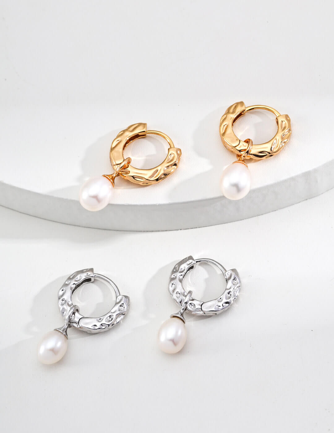 Retro natural pearl earrings with wood grain motif in S925 sterling silver, evoking the beauty and warmth of nature.
